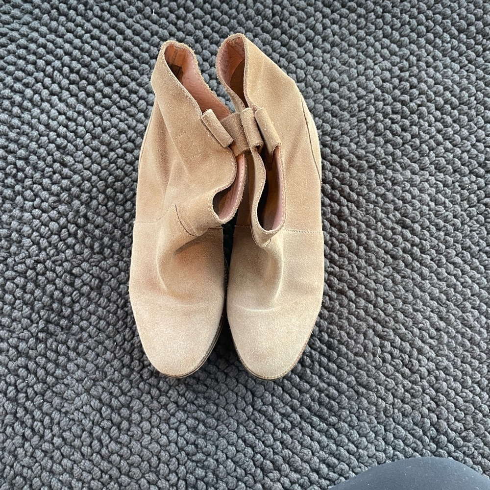 Seychelles - Tan Suede Ankle Boots - size 6 - Picture 2 of 7